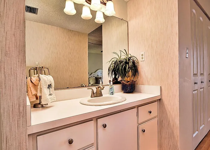 Apartment 440 West 1108s