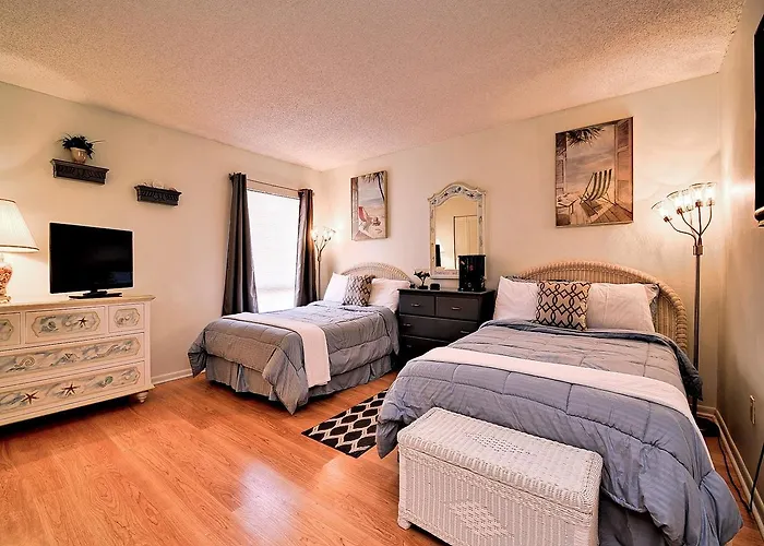 440 West 1108s Apartment Clearwater Beach